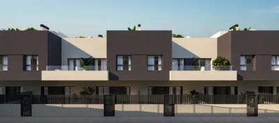 Semi-detached chalet on Avenida Condado de Huelva photo 3