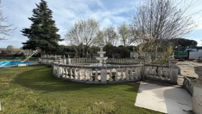 Detached house on Cañada Street photo 3