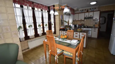 Detached house in Barrio Solorz Iglesia photo 3