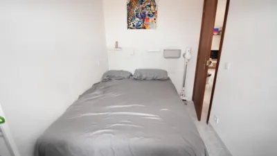 Top-floor apartment on Calle de la Salceda photo 15