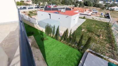 House on Carrer de la Ribera d'Ebre photo 31