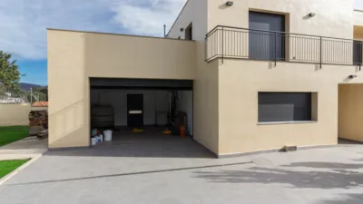 House on Carrer de la Ribera d'Ebre photo 44