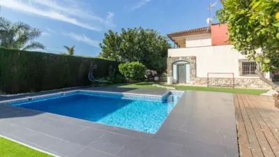 House on Carrer del Noucentisme photo 3
