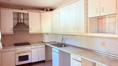 Semi-detached chalet in La Navata photo 10