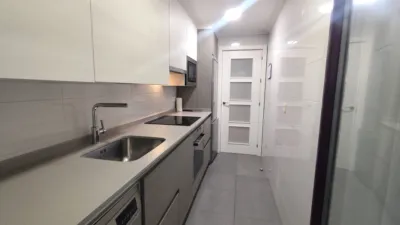 Piso en venta en Calle de Lope Isasti, 7, Erdialdea (Errenteria) de 285.000 €