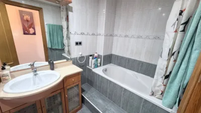 Apartment on Avinguda de Josep Tarradellas photo 40