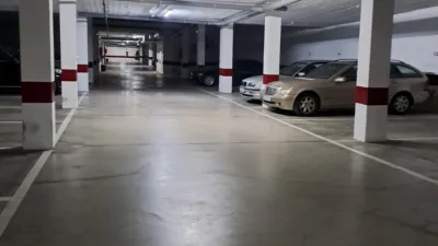 Piso en alquiler en Avenida de España, Arco Norte-Avenida de España (Distrito Zona Centro. Dos Hermanas) de 1.000 €<span>/mes</span>