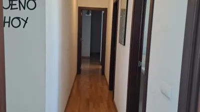 Piso en alquiler en Avenida de España, Arco Norte-Avenida de España (Distrito Zona Centro. Dos Hermanas) de 1.000 €<span>/mes</span>