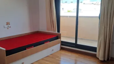 Piso en alquiler en Avenida de España, Arco Norte-Avenida de España (Distrito Zona Centro. Dos Hermanas) de 1.000 €<span>/mes</span>