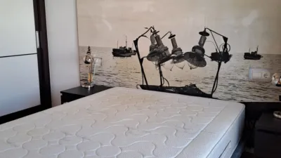 Piso en alquiler en Avenida de España, Arco Norte-Avenida de España (Distrito Zona Centro. Dos Hermanas) de 1.000 €<span>/mes</span>