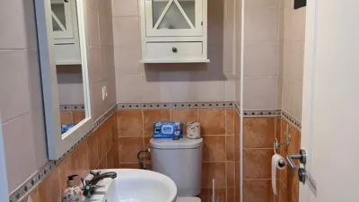 Casa en alquiler en Calle Leopoldo Alas 'Clarín', cerca de Calle Pío Baroja, Arco Norte-Avenida de España (Distrito Zona Centro. Dos Hermanas) de 1.200 €<span>/mes</span>