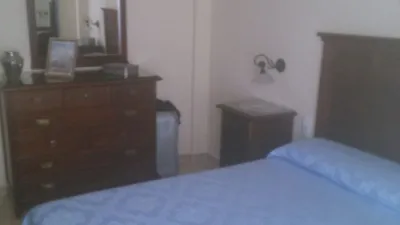 Piso en alquiler en Calle San Vicente de Paul, Zona Ronda de Triana-Cartuja (Distrito Triana. Sevilla Capital) de 1.050 €<span>/mes</span>