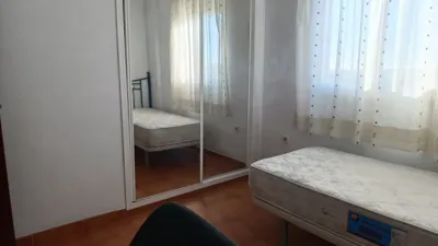 Piso en alquiler en Avenida de Adolfo Suárez, Arco Norte-Avenida de España (Distrito Zona Centro. Dos Hermanas) de 950 €<span>/mes</span>
