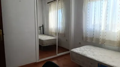 Piso en alquiler en Avenida de Adolfo Suárez, Arco Norte-Avenida de España (Distrito Zona Centro. Dos Hermanas) de 950 €<span>/mes</span>