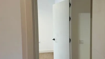 Piso en alquiler en Centro-Doña Mercedes, Centro-Doña Mercedes (Distrito Zona Centro. Dos Hermanas) de 850 €<span>/mes</span>