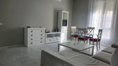 Piso en alquiler en Arenal-La Pólvora, Arenal-La Pólvora (Distrito Zona Centro. Dos Hermanas) de 850 €<span>/mes</span>