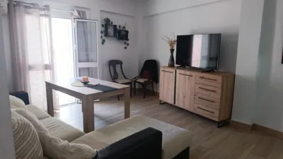 Piso en alquiler en Calle Canónigo, cerca de Calle de San Francisco, Centro-Doña Mercedes (Distrito Zona Centro. Dos Hermanas) de 1.000 €<span>/mes</span>