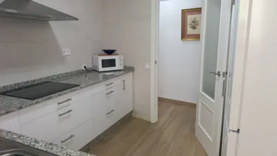 Piso en alquiler en Calle Canónigo, cerca de Calle de San Francisco, Centro-Doña Mercedes (Distrito Zona Centro. Dos Hermanas) de 1.000 €<span>/mes</span>