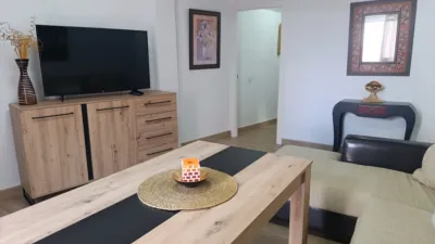 Piso en alquiler en Calle Canónigo, cerca de Calle de San Francisco, Centro-Doña Mercedes (Distrito Zona Centro. Dos Hermanas) de 1.000 €<span>/mes</span>