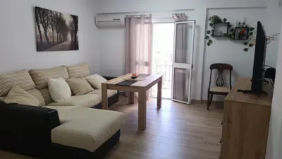Piso en alquiler en Calle Canónigo, cerca de Calle de San Francisco, Centro-Doña Mercedes (Distrito Zona Centro. Dos Hermanas) de 1.000 €<span>/mes</span>