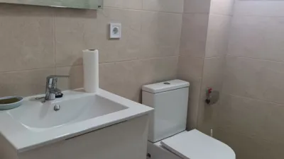 Piso en alquiler en Calle Canónigo, cerca de Calle de San Francisco, Centro-Doña Mercedes (Distrito Zona Centro. Dos Hermanas) de 1.000 €<span>/mes</span>