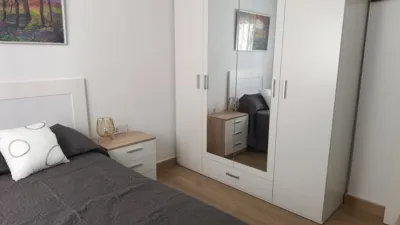 Piso en alquiler en Calle Canónigo, cerca de Calle de San Francisco, Centro-Doña Mercedes (Distrito Zona Centro. Dos Hermanas) de 1.000 €<span>/mes</span>