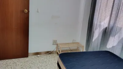 Piso en alquiler en Plaza de España, Centro-Doña Mercedes (Distrito Zona Centro. Dos Hermanas) de 850 €<span>/mes</span>