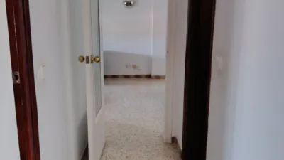 Piso en alquiler en Plaza de España, Centro-Doña Mercedes (Distrito Zona Centro. Dos Hermanas) de 850 €<span>/mes</span>