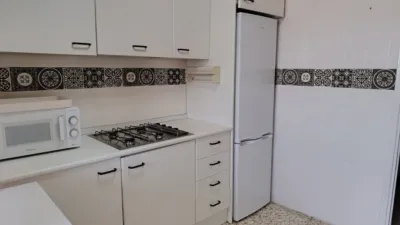 Piso en alquiler en Plaza de España, Centro-Doña Mercedes (Distrito Zona Centro. Dos Hermanas) de 850 €<span>/mes</span>