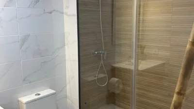 Piso en alquiler en Avenida Felipe González Márquez, Entrenúcleos (Dos Hermanas) de 1.300 €<span>/mes</span>