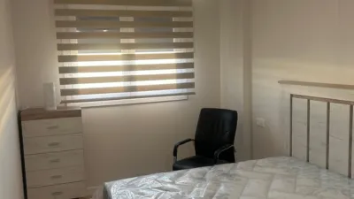 Piso en alquiler en Avenida Felipe González Márquez, Entrenúcleos (Dos Hermanas) de 1.300 €<span>/mes</span>