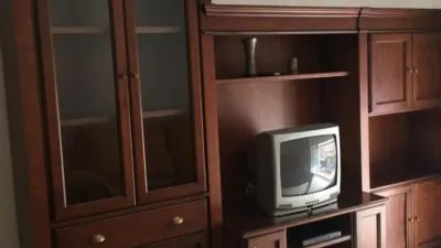 Piso en alquiler en Calle de Isaac Peral, cerca de Calle de Santa María Magdalena, Arenal-La Pólvora (Distrito Zona Centro. Dos Hermanas) de 850 €<span>/mes</span>