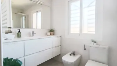 Semi-detached chalet on Calle de la Malvarrosa photo 4