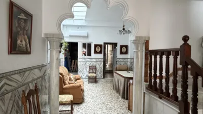 House on Cueto Street/Plaza de La Merced photo 3