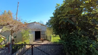 House for sale on Calle Madrosende photo 2