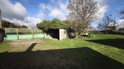 Rustic farm on Camposancos Street photo 3