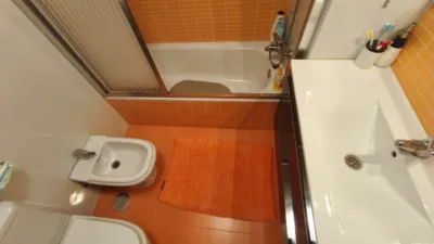 Piso en calle Álvaro Cunqueiro photo 16