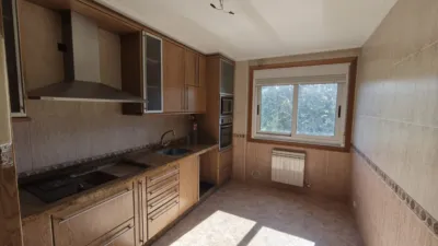 Flat in Lalín photo 2