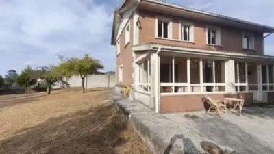 House for sale in Poblado Laxe street photo 4