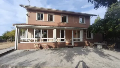 House for sale in Poblado Laxe street photo 2