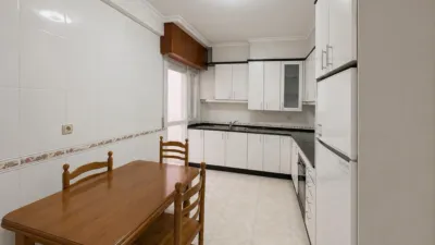 Flat on Otero Pedrayo Street photo 3