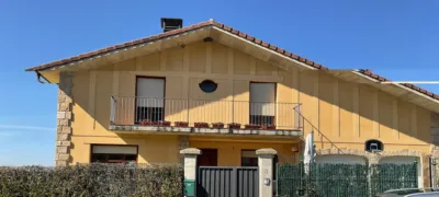 Chalet unifamiliar en Arralde Kalea photo 2