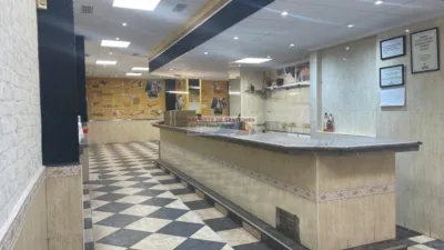 Local comercial en alquiler en Centro-Villacerrada-Pajarita - Vista 2