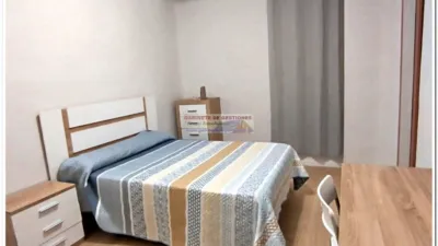 Habitación en alquiler en Centro-Villacerrada-Pajarita, Centro-Villacerrada-Pajarita (Albacete Capital) de 300 €<span>/mes</span>