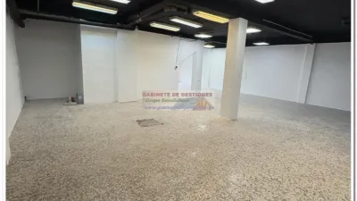 Local comercial en venta en Feria - Vista 2