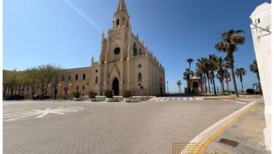 Chalet en venta en Playa Chipiona, Centro-Zona Playas (Chipiona) de 505.000 €