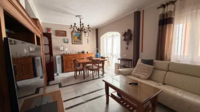 Piso en venta en Calle Tolosa Latour, Playa de Santa María del Mar-Bahía Blanca (Cádiz Capital) de 395.000 €
