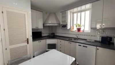 Piso en venta en Calle Tolosa Latour, Playa de Santa María del Mar-Bahía Blanca (Cádiz Capital) de 395.000 €