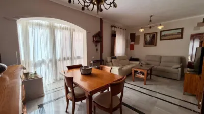 Piso en venta en Calle Tolosa Latour, Playa de Santa María del Mar-Bahía Blanca (Cádiz Capital) de 395.000 €