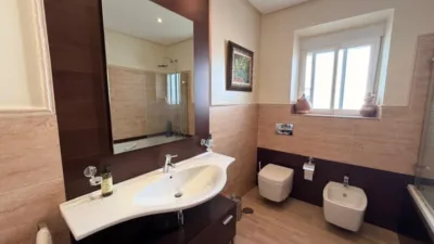 Piso en venta en Calle Tolosa Latour, Playa de Santa María del Mar-Bahía Blanca (Cádiz Capital) de 395.000 €